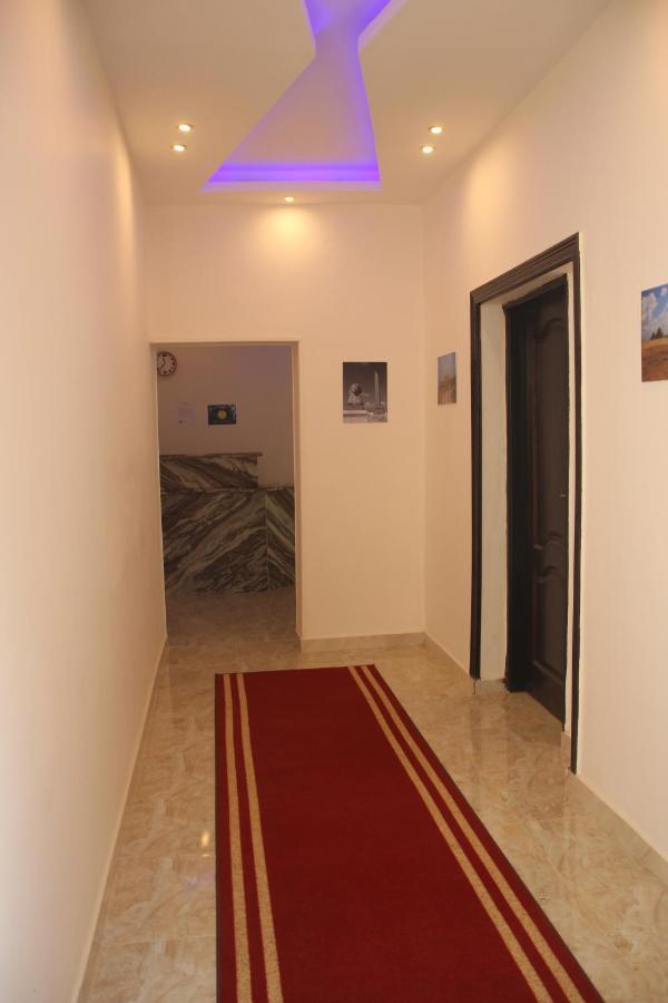 Farida Pyramids Boutique Hotel Kafret el-Gabal Exteriör bild